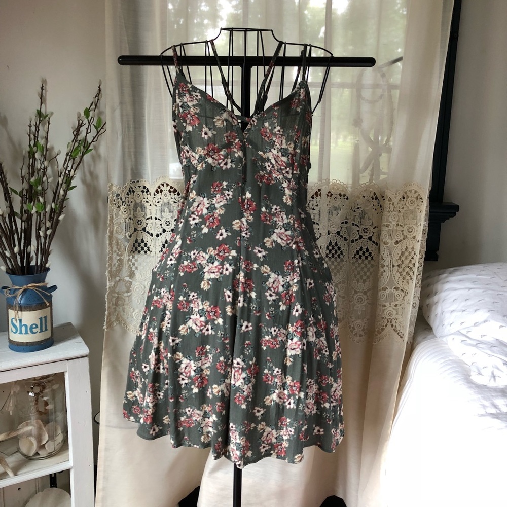 American Eagle green floral strappy dress